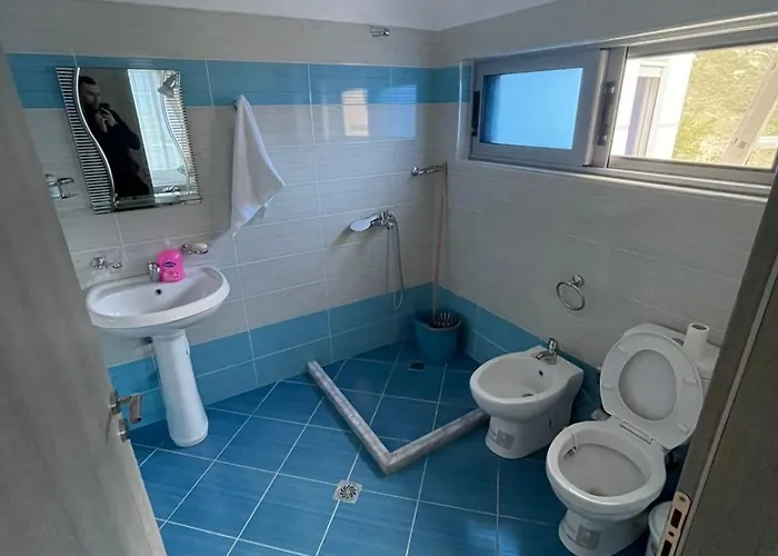 Hoxha Tepelen Villa *