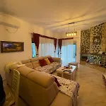 Hoxha Tepelen Villa Tepelene