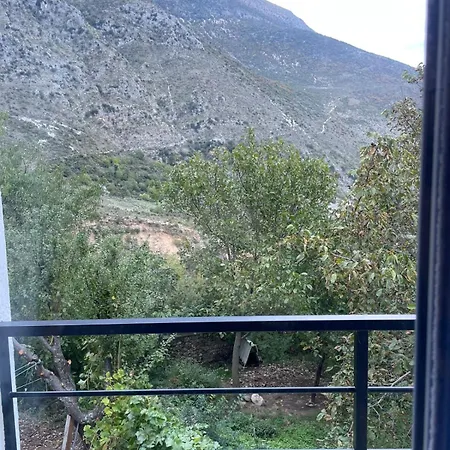 וילה Hoxha Tepelen Tepelene