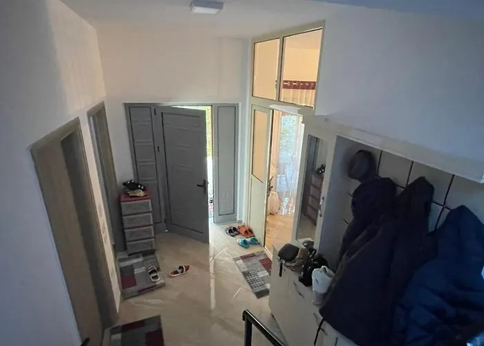 Hoxha Tepelen Villa *