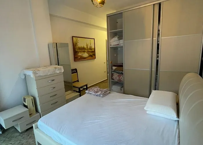 Villa Hoxha Tepelen Tepelene
